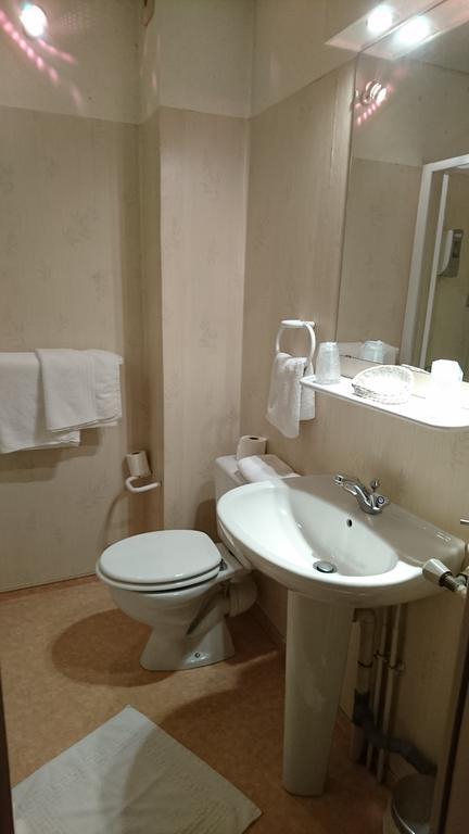 Hotel De France Objat المظهر الخارجي الصورة